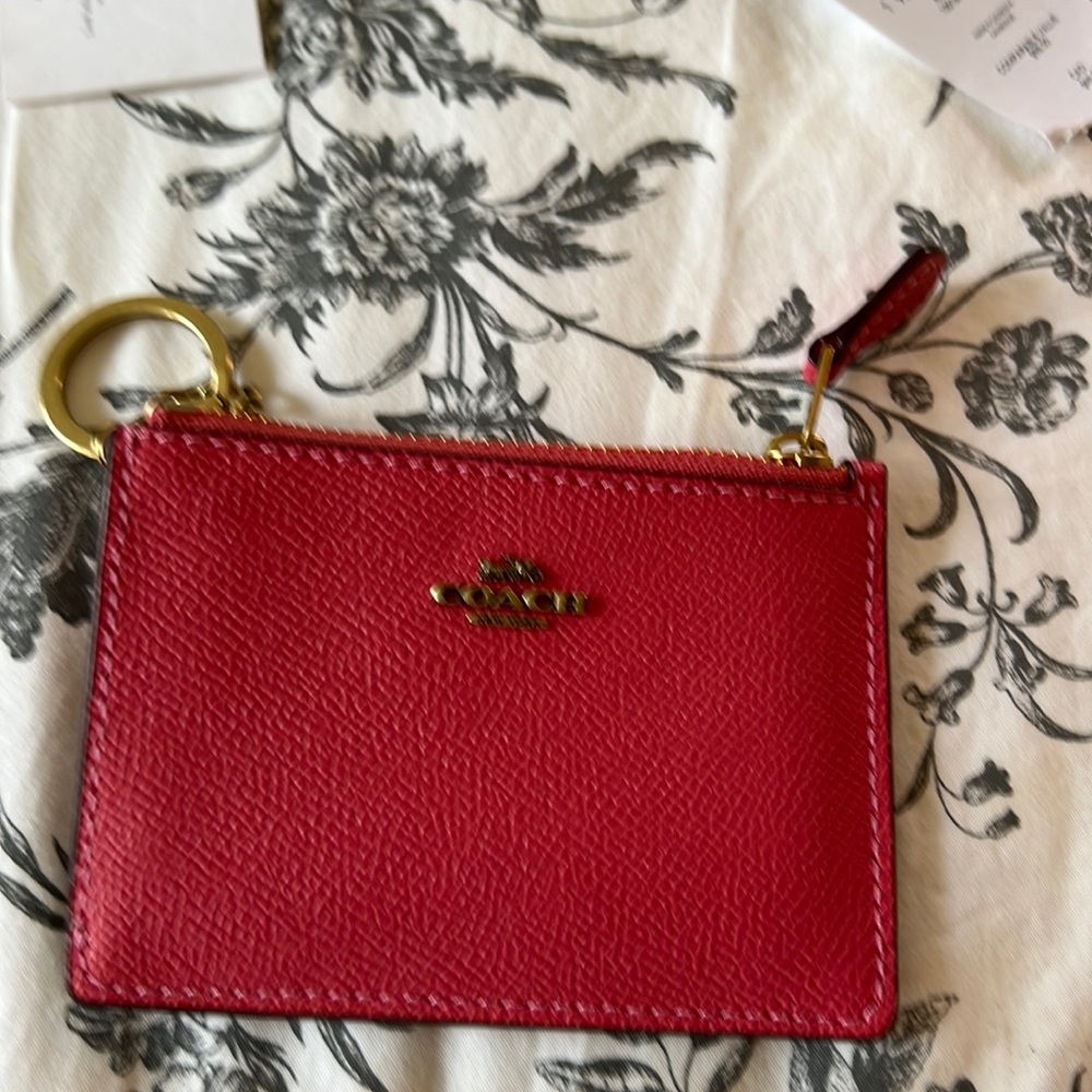 Coach ID wallet